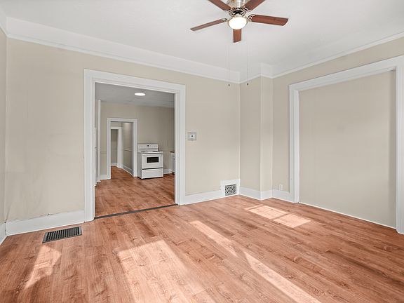 5th image of 17 Raymond Ave #2