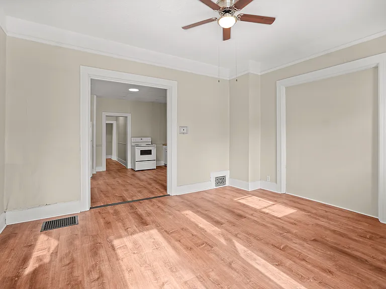 17 Raymond Ave #2 — Photo 5