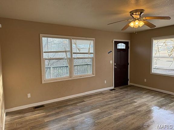 2nd image of 122 Scrivner Rd