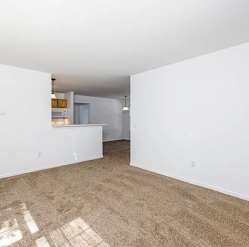 Heritage Park Apartments — Photo 14