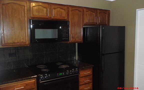 4th image of 109 White Oak Ct APT 3
