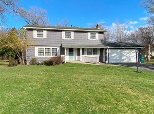 44 Roby Dr, Rochester, NY 14618