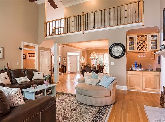 4th image of 118 Spartina Ct