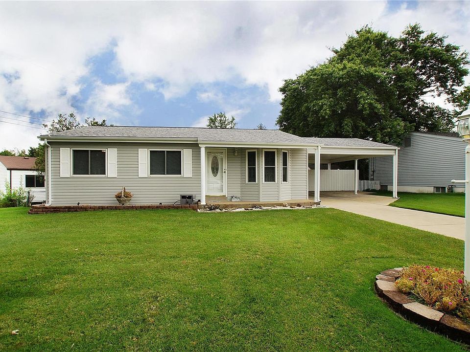1st image of 11922 Holly Brook Dr