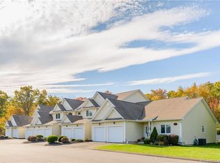 12 Spindle Hill Rd APT 4C, Wolcott, CT 06716