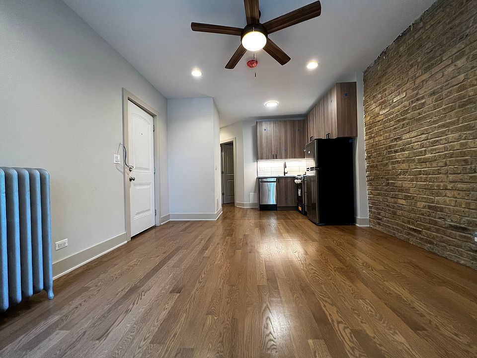 1st image of 4602 N Winchester Ave APT 3E