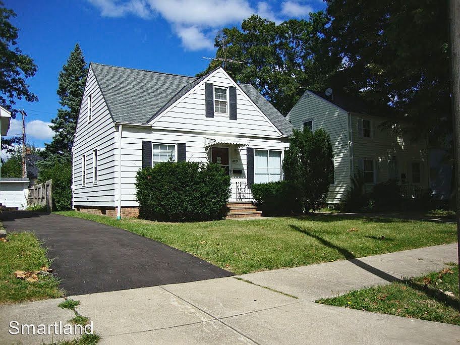 1st image of 20091 Green Oak Dr