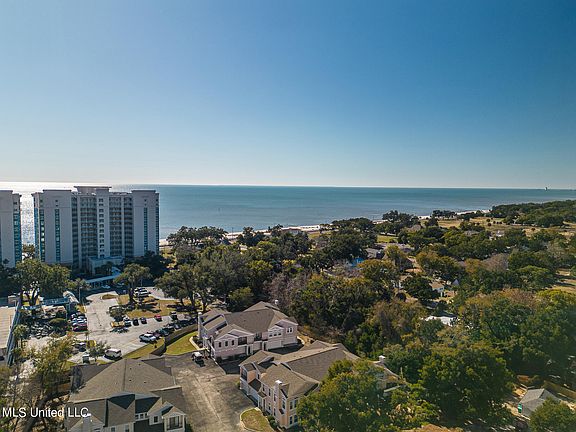 2nd image of 2252 Beach Dr APT 2403