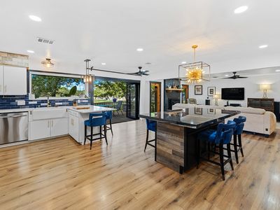 113 Woodland Rd, Georgetown, TX, 78628