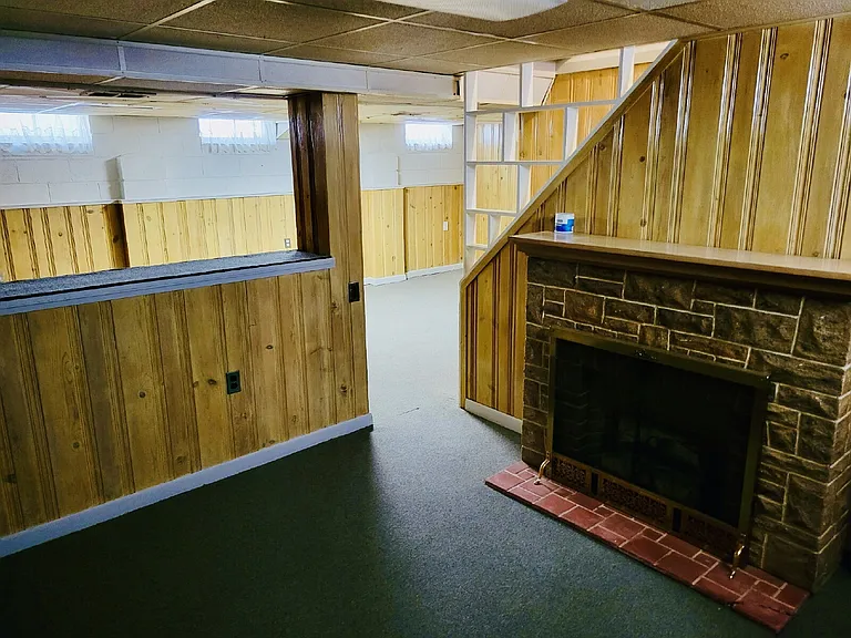 24926 Hickory St — Photo 13
