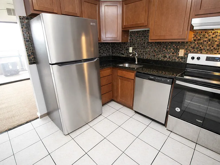 2-Bedroom W/ Balcony