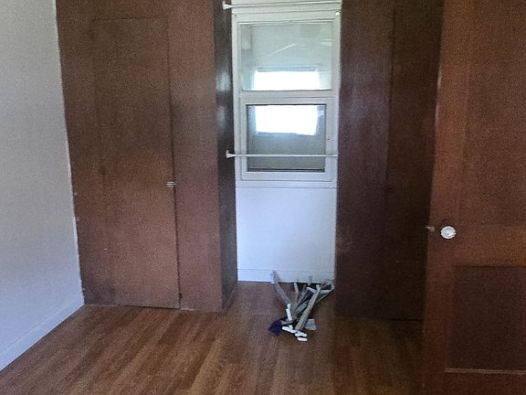 4th image of 107 11th St
