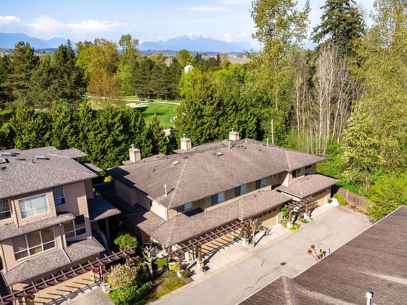 4th image of 16655 64th Ave #32