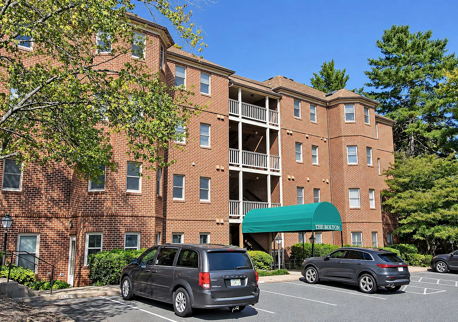 Top-Floor Branchlands Condo with Elevator Access — Photo 1