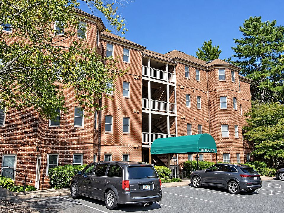 1st image of 1325 Branchlands Dr APT M