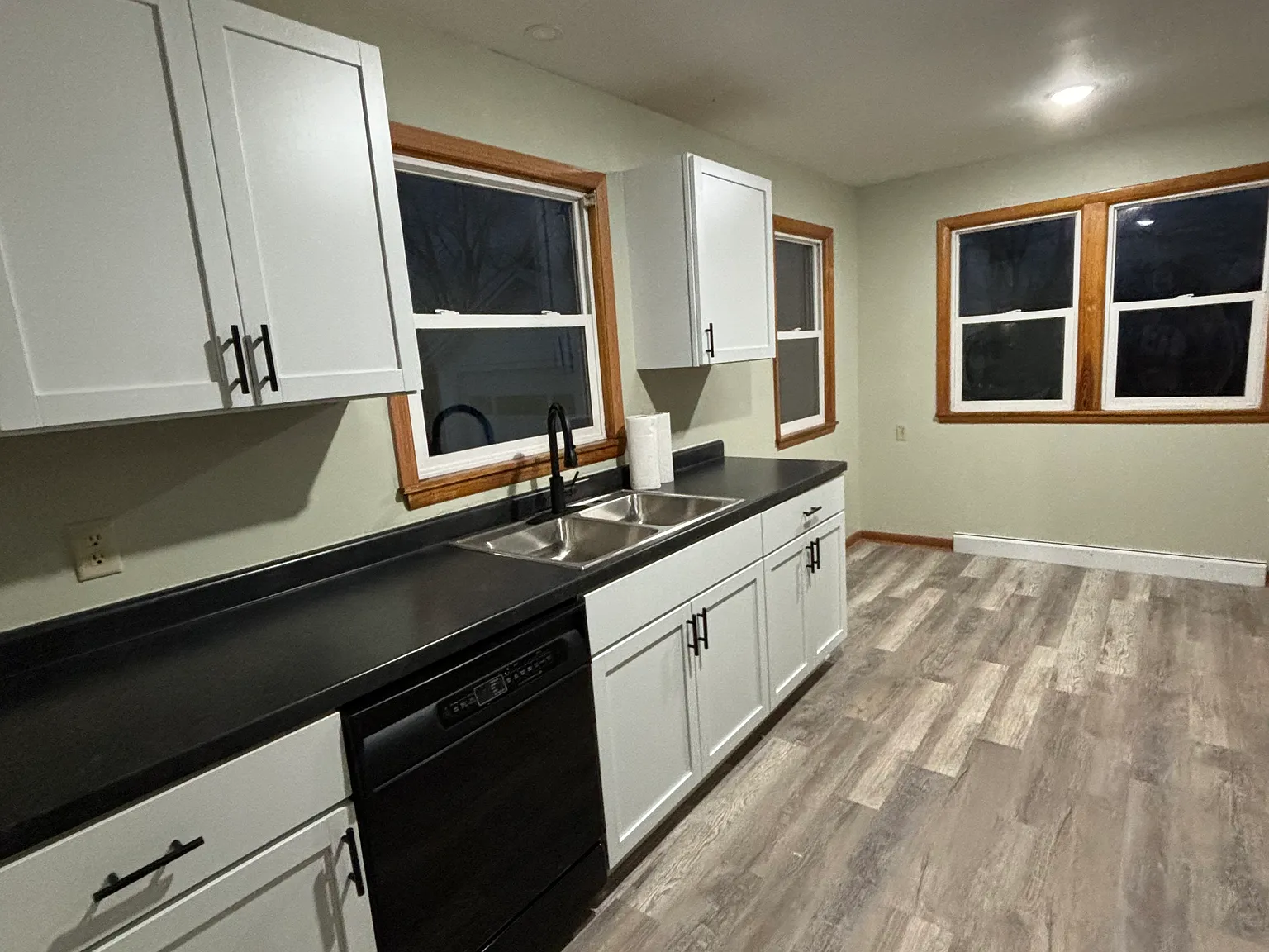 4 bed, 1600 sqft, $1,700 — Photo 4