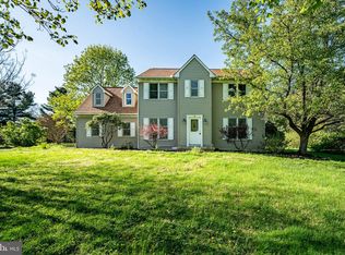 102 Great Oak Dr, Lincoln University, PA 19352
