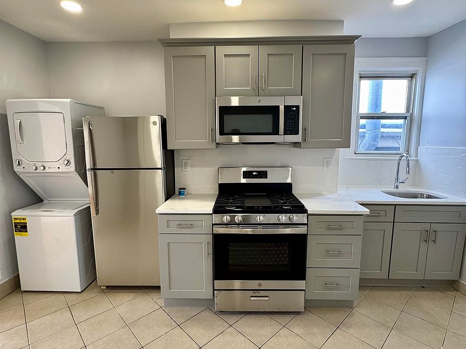 1st image of 204 Zabriskie St Floor 2