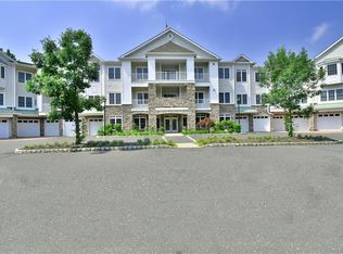 7322 Falston Cir, Old Bridge, NJ 08857