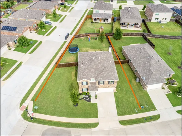 3301 Cord Pl, Aubrey, TX 76227