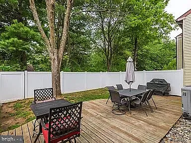 3 bed, 2.5 bath, 1632 sqft, $3,000 — Photo 3