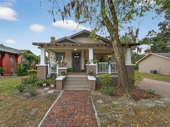 401 W Saunders St, Plant City, FL 33563