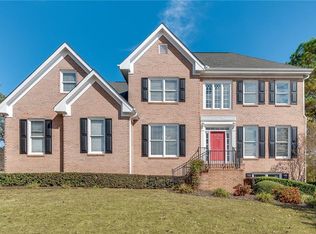 5790 Dovnick Dr SW, Lilburn, GA 30047