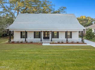 116 4th St, Long Beach, MS 39560