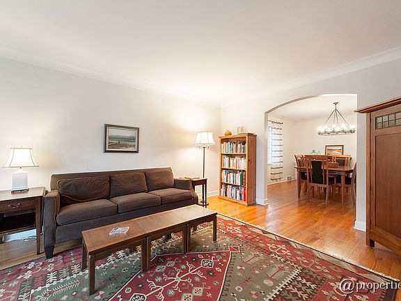 Living Room/Dining Room