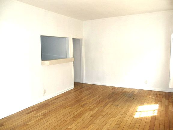 2nd image of 1204 N Citrus Ave