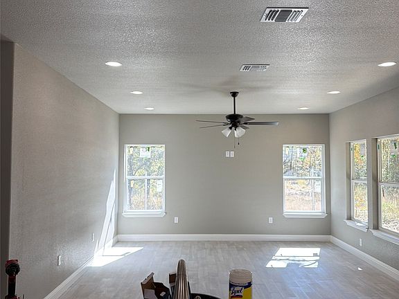 5th image of 411 Hamilton Rd