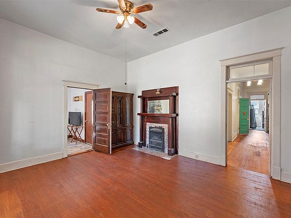 4th image of 506 E Main St