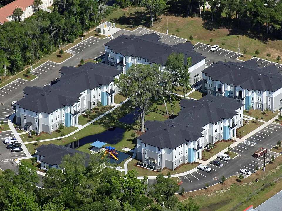 Silver Pointe