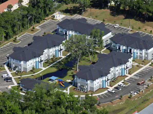 Silver Pointe, 2321 NE 3rd St #759798e69, Ocala, FL 34470
