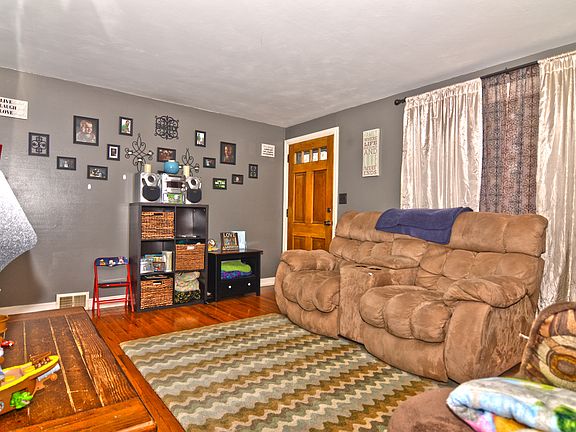 2nd image of 219 Westfall Dr