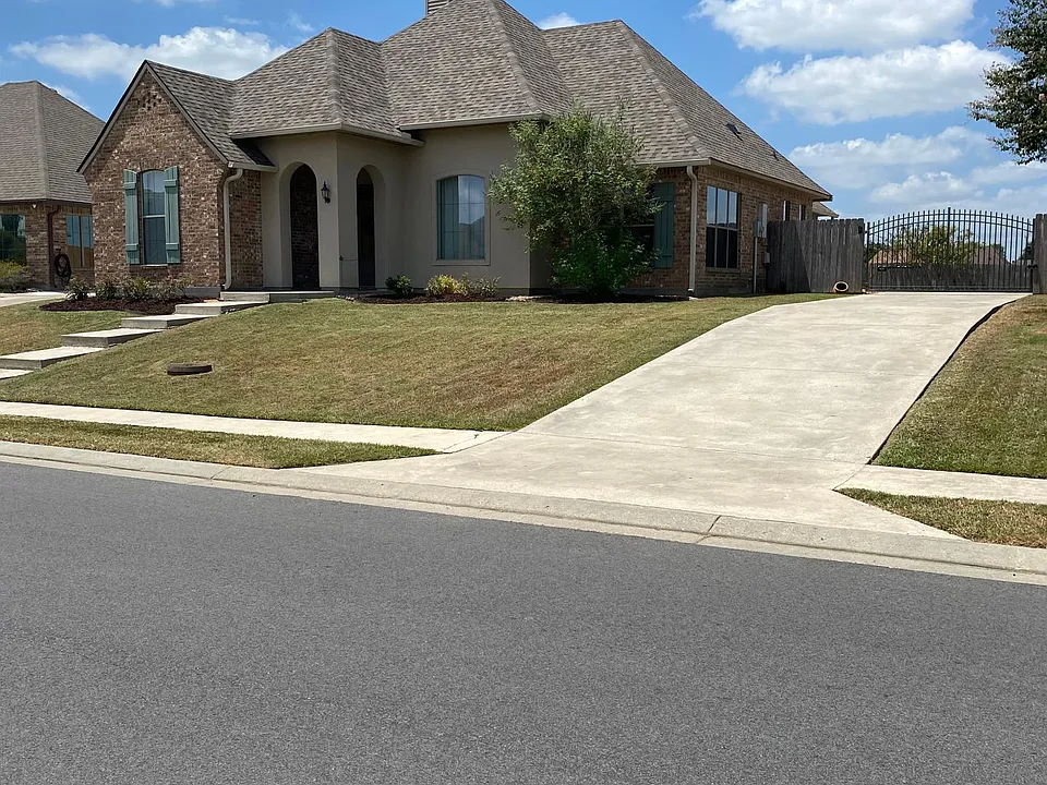 110 Bentwater Dr