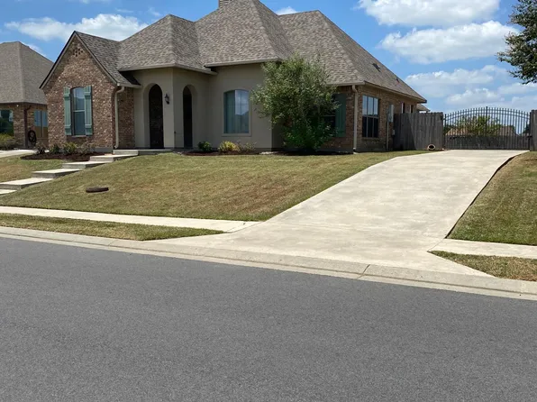 110 Bentwater Dr, Broussard, LA 70518