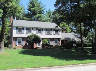 617 Fields Dr, Lafayette Hill, PA 19444