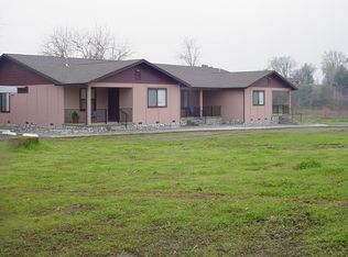 1035 Lakeside Dr, Red Bluff, CA 96080