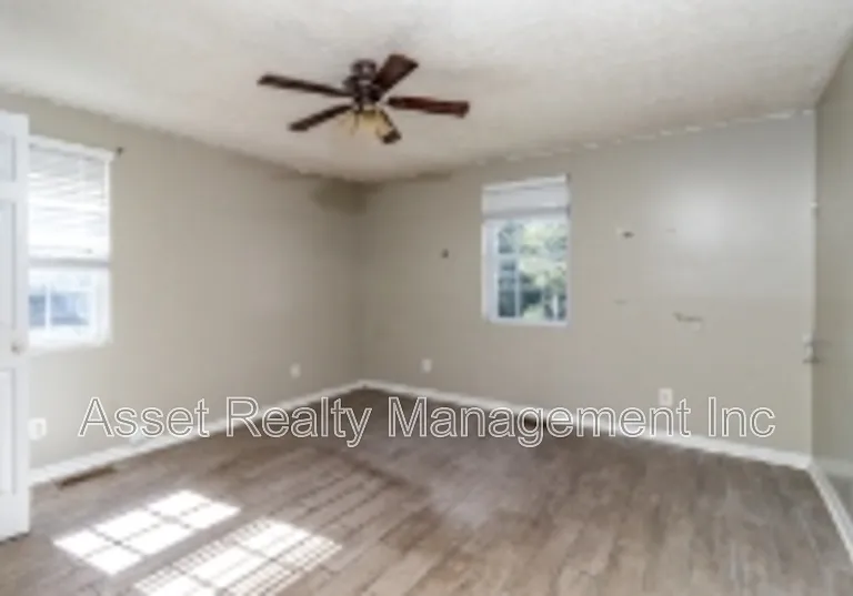 934 Ohio Ave — Photo 6