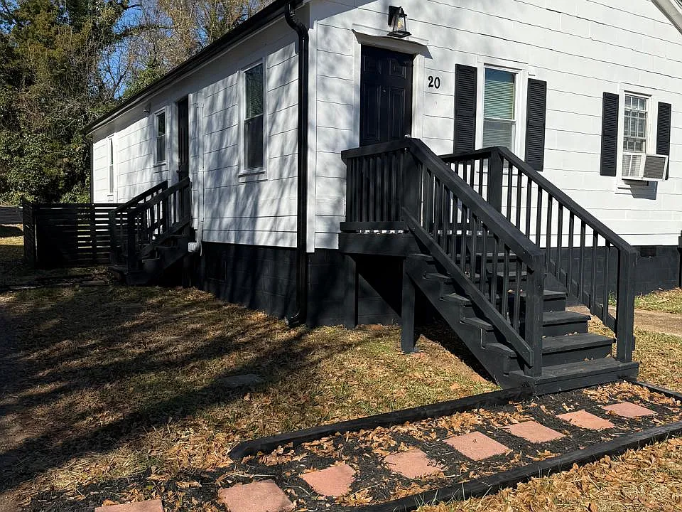 20 Burgess Ave #20