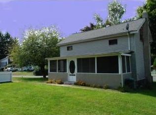 21 N Clark St, Ogdensburg, NJ 07439