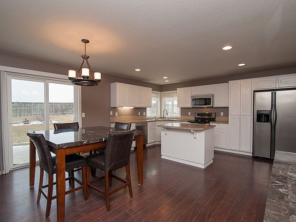 3rd image of 9811 Norfolk Dr