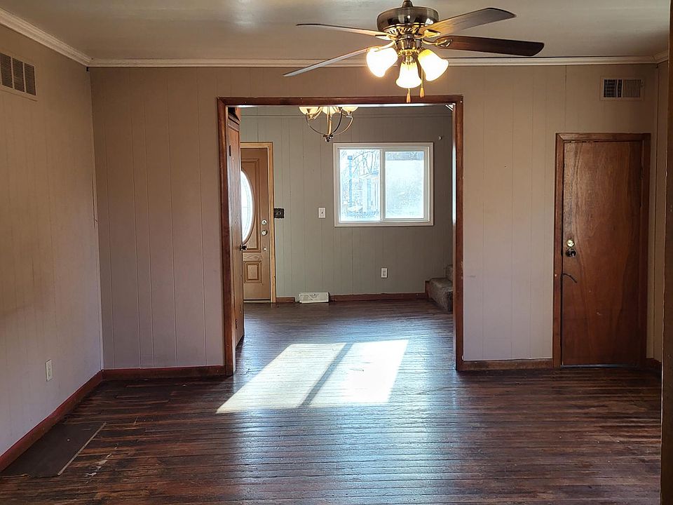 211 W Bertrand St, Saint Marys, KS 66536 Zillow