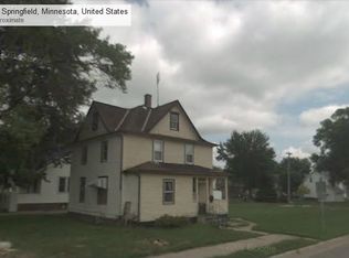 102 E Rock St, Springfield, MN 56087