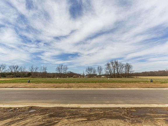 3rd image of 23181 Rocky Top Dr