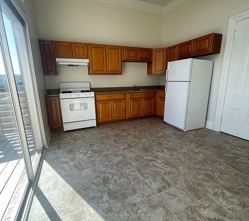 1st image of 1771-1777 Sutter St #1775