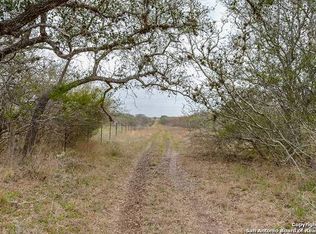 4620 S Riverdale Ln, Goliad, TX 77963