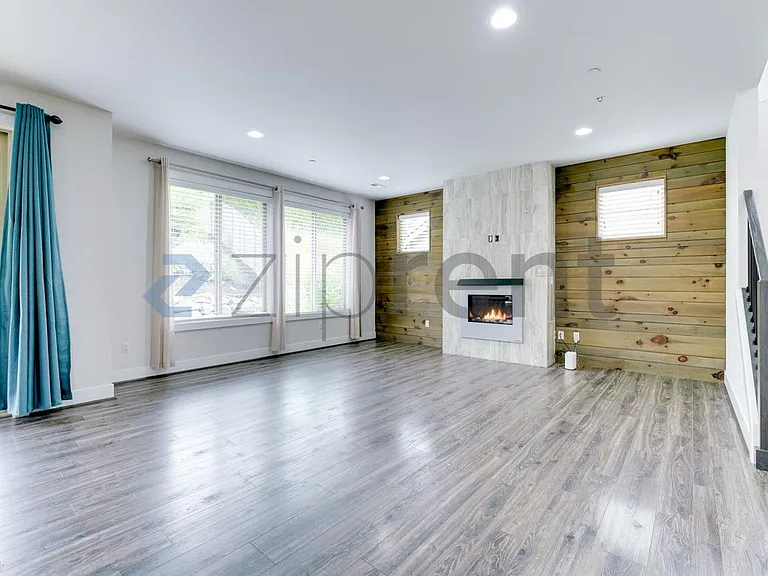 8011 206th Ave E — Photo 5