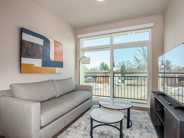 Bloom Monona Apartments — Photo 5